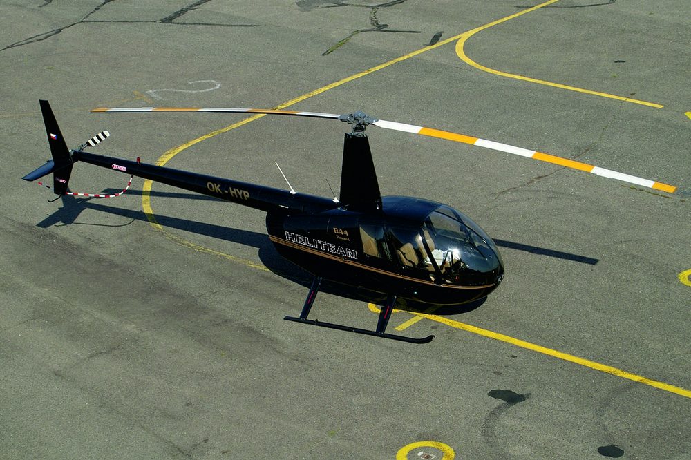 Robinson R44